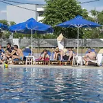 Aparthotel Erato &