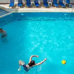 Aparthotel Erato &