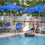 Aparthotel Erato & 3*