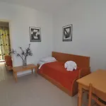 Erato & Aparthotel 3*