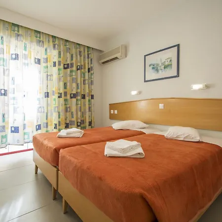 Aparthotel Erato & 3*