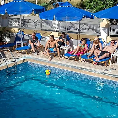 Aparthotel Erato &