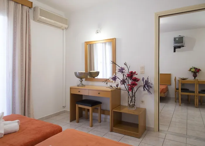 埃拉托公寓式酒店 3* 科斯镇