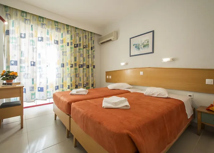 Hotel apartamentowy Erato & 3*
