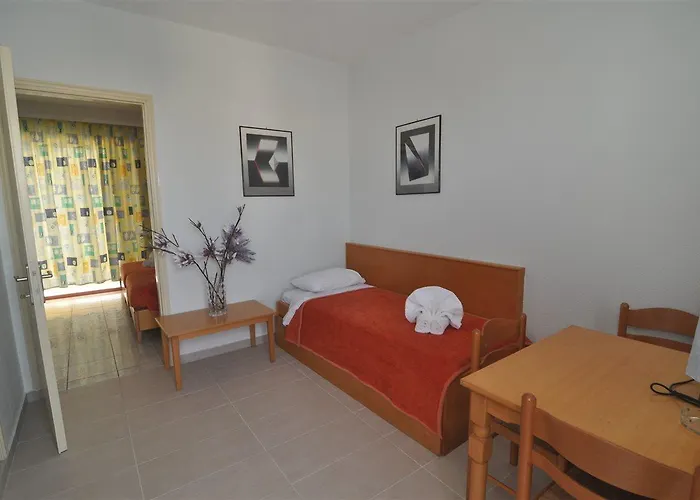 Erato & Hotel apartamentowy 3*