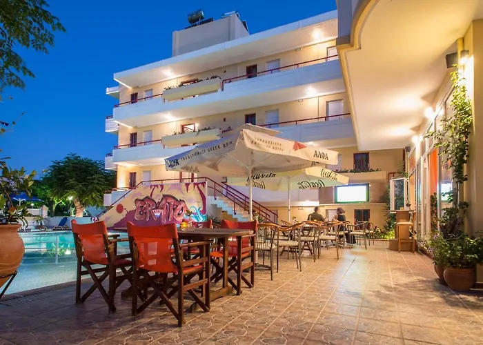 Erato & Aparthotel 3*