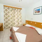 Apart Otel Erato & 3*